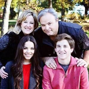 Meet your Posher, Lori